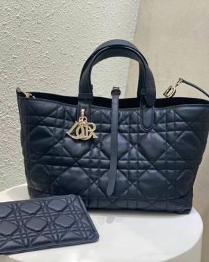 mmexport1718988751063