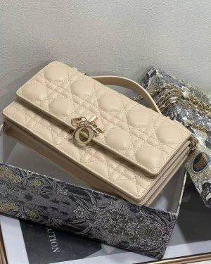 mmexport1719075700006