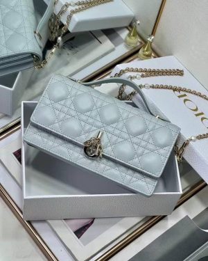 mmexport1719075728892